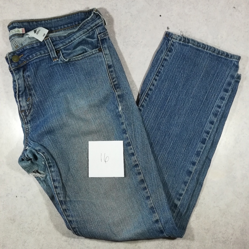 Levi's 545 Straight leg jeans size 16